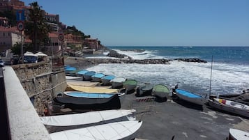 In Strandnähe, Liegestühle