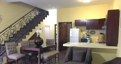 5 minutes to the Downtown! Family-sized condo