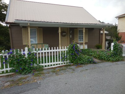 BACK TO THE 50'S GUEST HOUSE