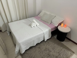 3 Schlafzimmer, Schreibtisch, Bügeleisen/Bügelbrett, kostenloses WLAN