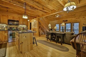 Interior - On The Rocks | Ellijay, GA (Ellijay)