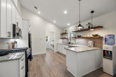 Pythagoras Place at East End Revitalized⭐⭐⭐⭐⭐