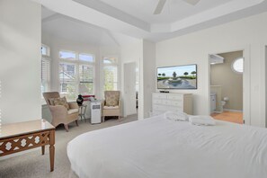 4 bedrooms, desk, iron/ironing board, free WiFi