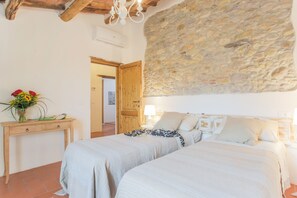 3 Schlafzimmer, Bügeleisen/Bügelbrett, WLAN, Bettwäsche