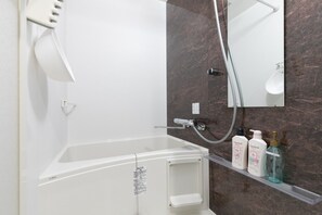 Hair dryer, towels - Asakusa Sky Stay Modern Room 501 / Sumida-ku Tokyo (Sumida-ku)