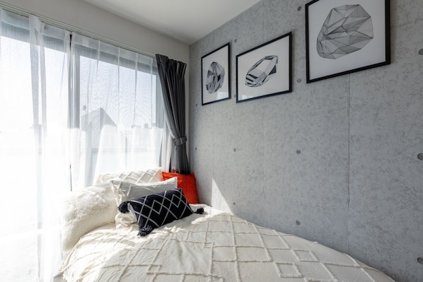 1 chambre, bureau, fer et planche à repasser, accès au Wi-Fi (inclus)