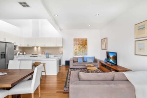 TV, offices - 2-Bed Apartment with Parking & Balcony Near Trains (Yarraville)