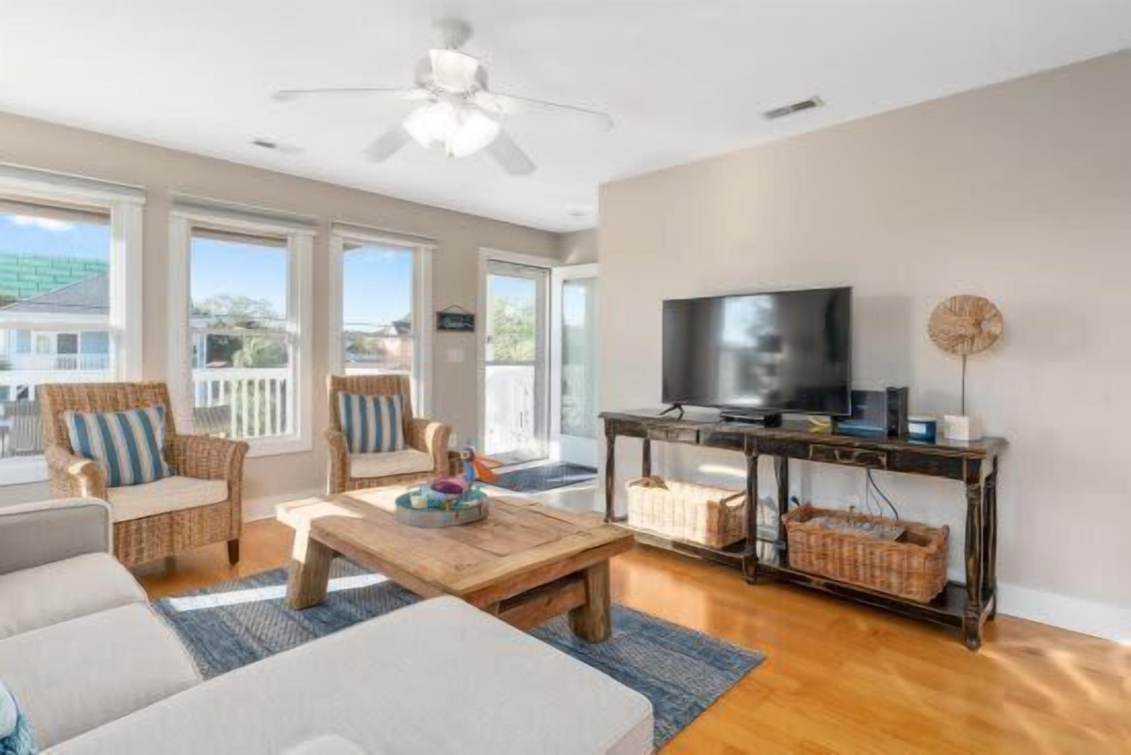 Télévision, baby-foot