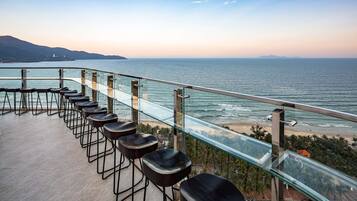 2 Bars/Lounges, Bar auf der Dachterrasse, Lobby-Lounge, Lobby-Lounge
