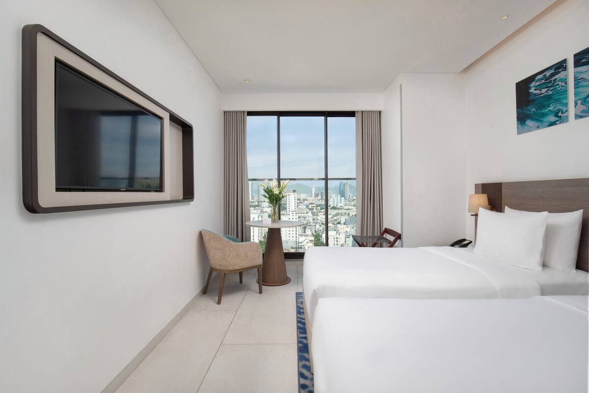 Deluxe Twin Room, City View | City view