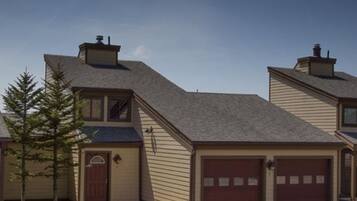 Nhà, 5 phòng ngủ | Ngoại thất