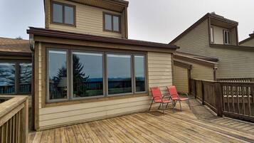 Nhà, 4 phòng ngủ | Ngoại thất