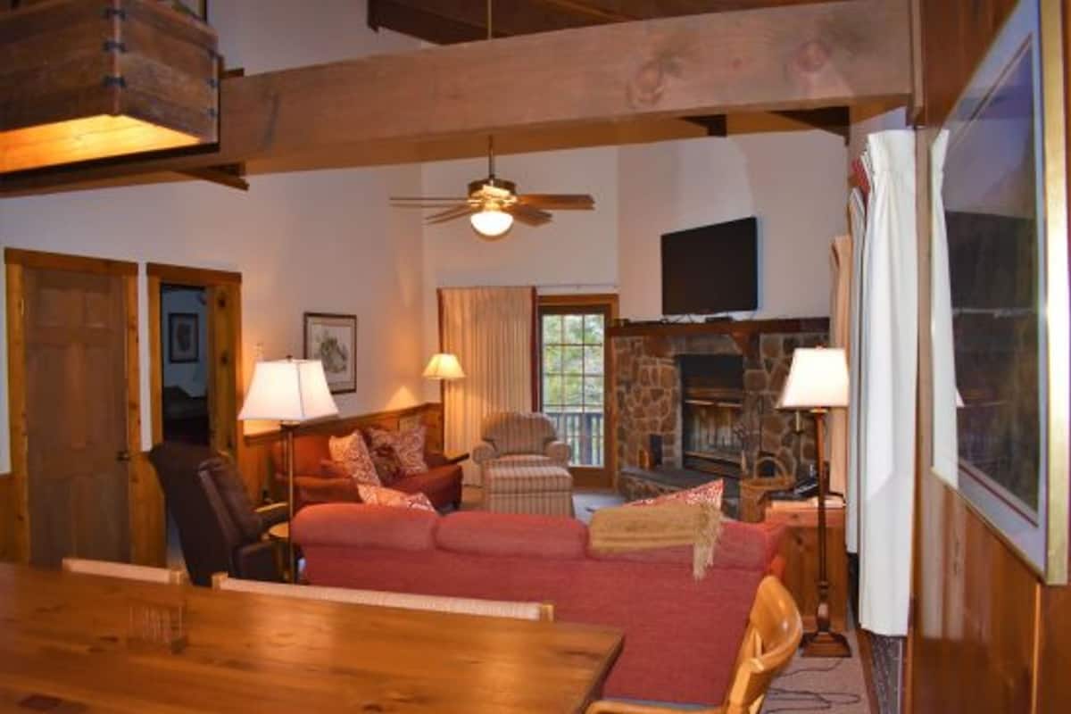 Condo, 4 Bedrooms | Living room