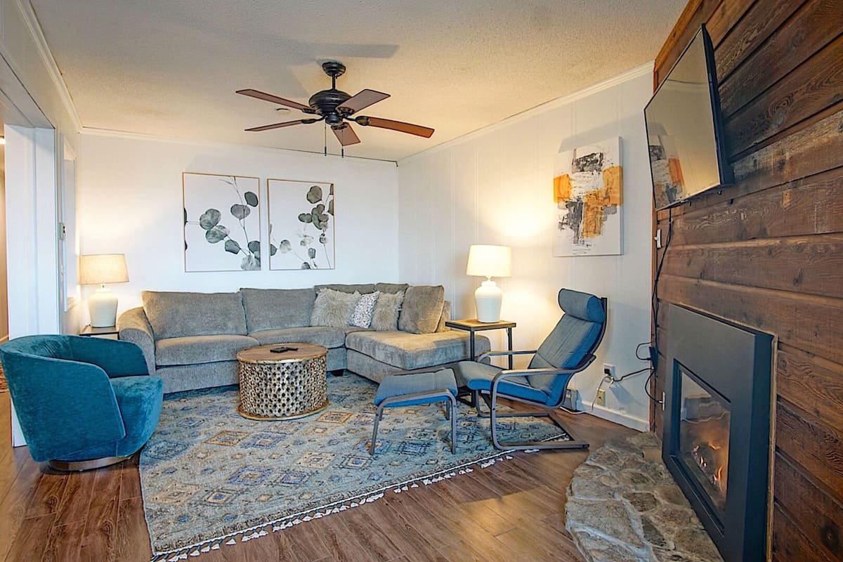 Kondominium, 3 kamar tidur | Ruang keluarga