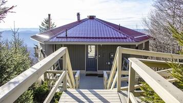 House, 5 Bedrooms | Bahagian luar