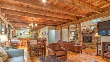 Nhà, nhiều giường | Phòng khách