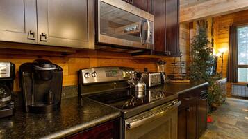 Nhà liên kế, 2 phòng ngủ | Bếp riêng