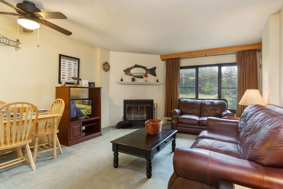 Kondominium, 1 kamar tidur | Ruang keluarga