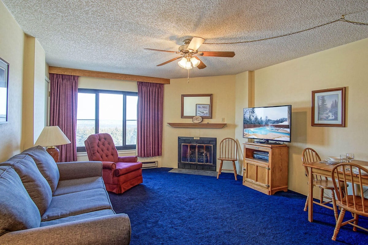 Kondominium, 1 kamar tidur | Ruang keluarga