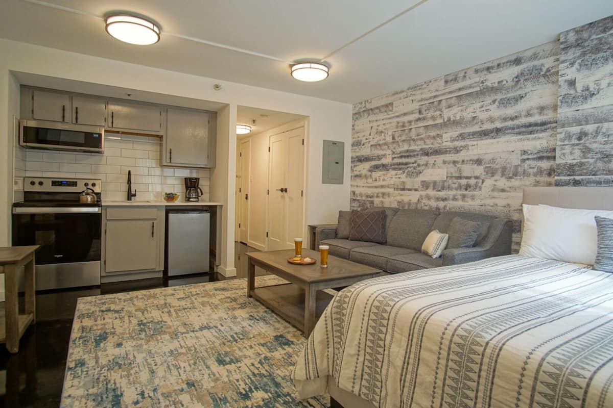 Kondominium, 1 kamar tidur | Ruang keluarga