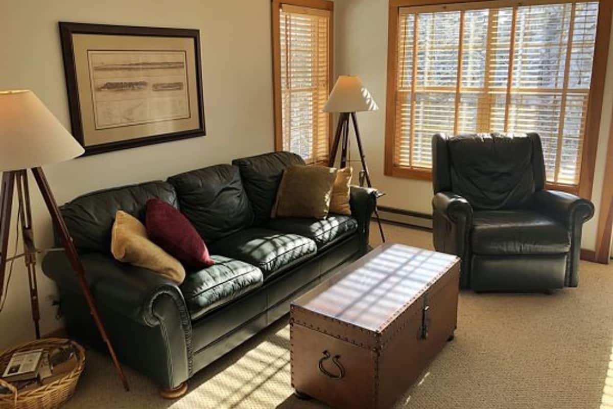Condo, 2 Bedrooms | Living room