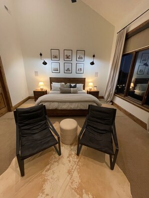 5 bedrooms, iron/ironing board, travel crib, free WiFi