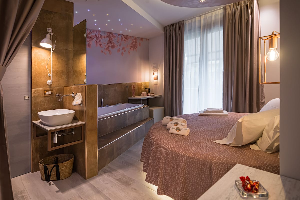 Design Room | Premium bedding, individually decorated, individually furnished, desk