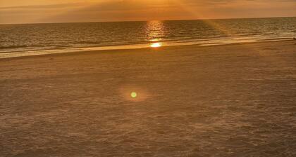 Beach Life RV ... Come relax and play on the beaches of south Cape San Blas!