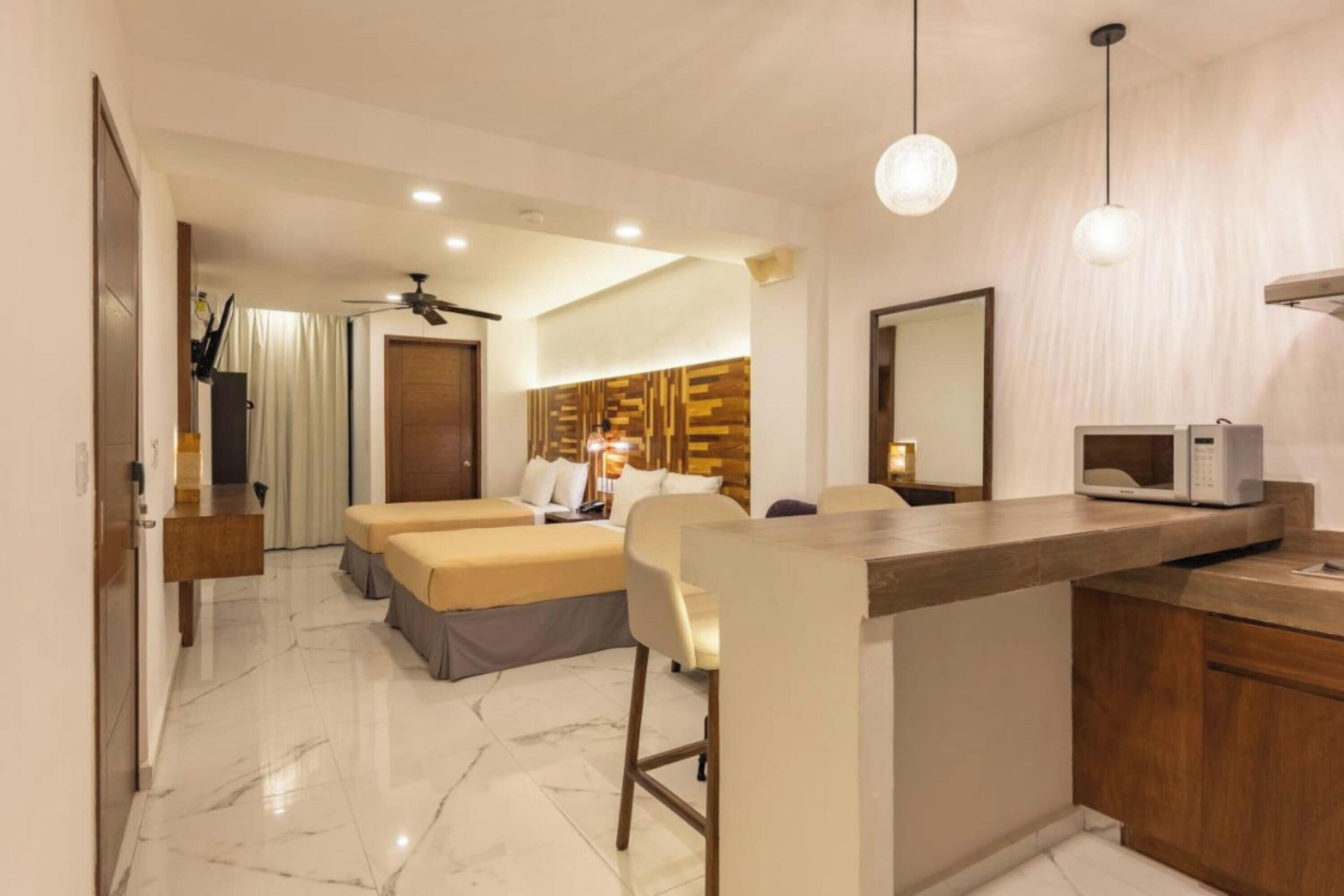 deluxe studio suite | 1 bedroom, premium bedding, down duvets, tempur-pedic beds