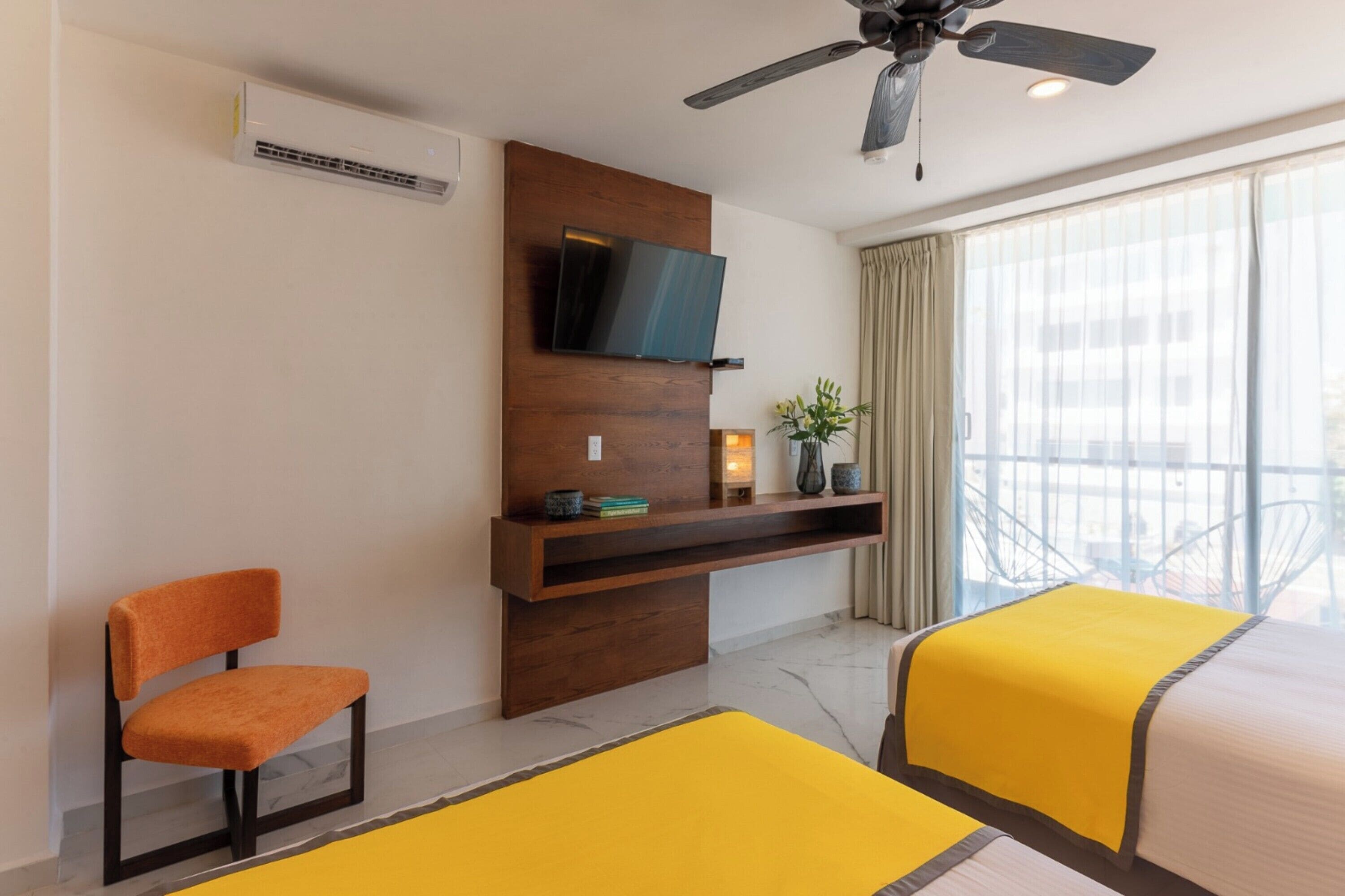 exclusive studio, multiple beds | 1 bedroom, premium bedding, down duvets, tempur-pedic beds