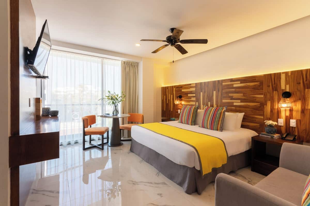 Premium bedding, down duvets, Tempur-Pedic beds, in-room safe