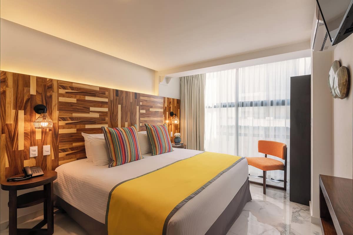 Kamar Deluks, 1 Tempat Tidur King | Seprai premium, selimut bulu angsa, dan tempat tidur Tempur-Pendic
