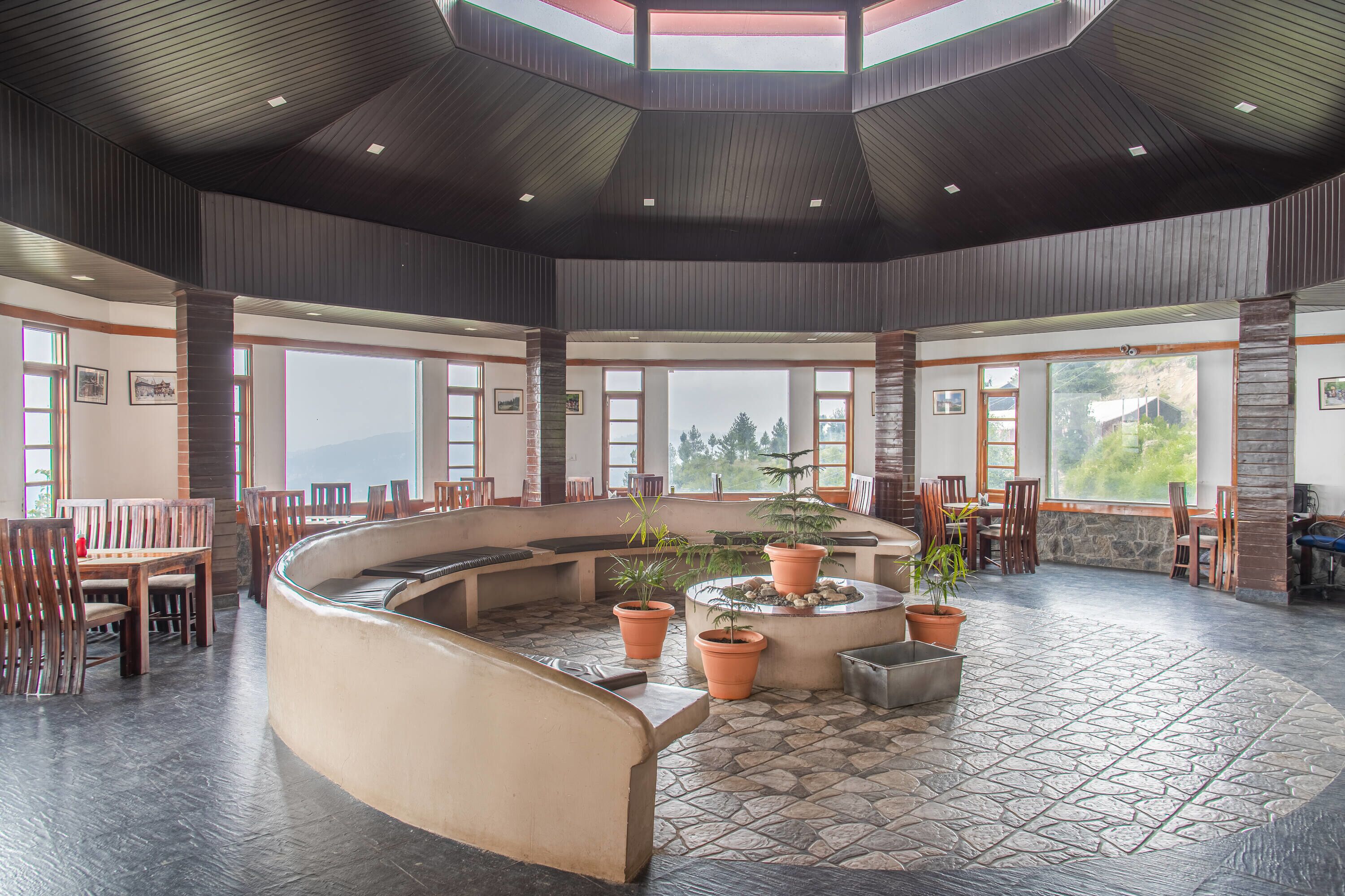 Breakfast, lunch, dinner served; Indian cuisine, garden views 