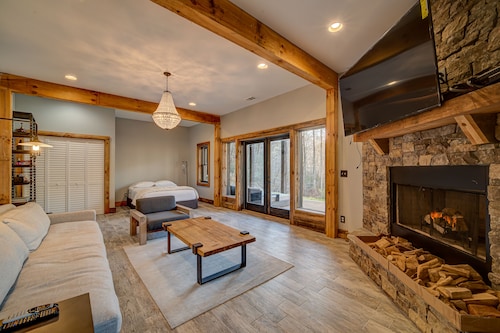 Luxury chalet with pool