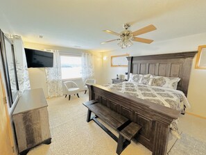 4 chambres, bureau, fer et planche à repasser, Wi-Fi gratuit