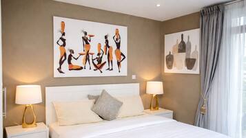 BĂŒgeleisen/BĂŒgelbrett, WLAN, BettwĂ€sche