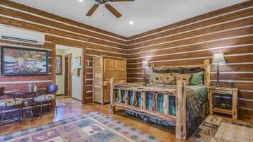 1 slaapkamer, een strijkplank/strijkijzer, wifi, beddengoed