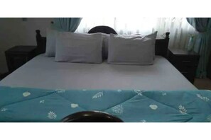 1 Schlafzimmer, Schreibtisch