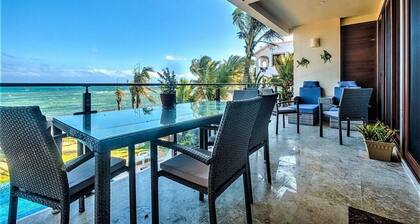 Create Unforgettable Memories in Your Beachfront Escape with Stunning Views!