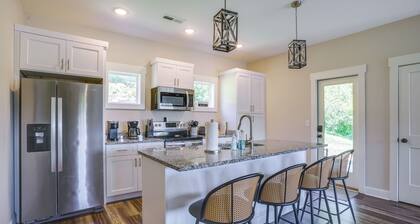 Wooded Escape at Raccoon Mountain w/ Fire Pit