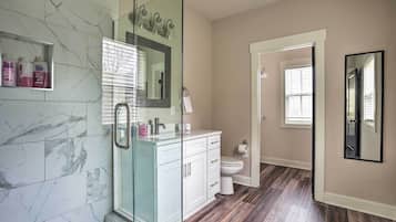 Free toiletries, hair dryer, towels