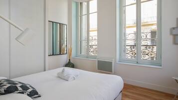 2 chambres, fer et planche Ă  repasser, Wi-Fi, draps fournis