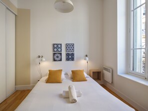 2 chambres, fer et planche Ă repasser, Wi-Fi, draps fournis