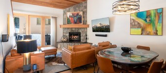 Camp Tu’Wani Ski-in/Ski-out Condo Retreat Big Sky