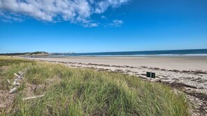 På stranden