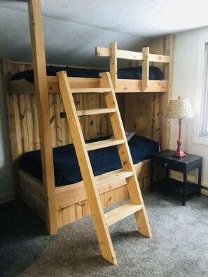 3 chambres, fer et planche Ă repasser, lit parapluie, Wi-Fi gratuit