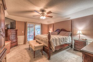 7 habitaciones, tabla de planchar con plancha, cuna de viaje y wifi