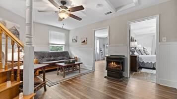 Smart TV, fireplace, DVD player, books