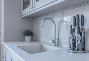 1 bedroom, Internet - Royal Kensington - 1 bed (London)