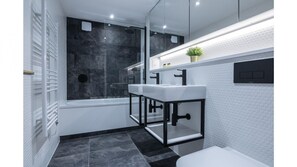 Leilighet | 3 soverom, skrivebord og kablet internett (inkludert)